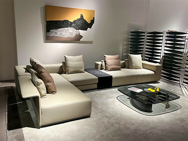 羽绒布艺沙发与真皮沙发有什么区别?